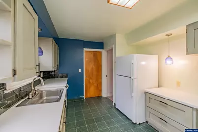 1030 21st St NE, Salem, OR 97301 - Photo 17