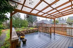 1030 21st St NE, Salem, OR 97301 - Photo 33