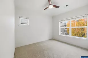 674 NE Newstead Ln, Hillsboro, OR 97006 - Photo 27