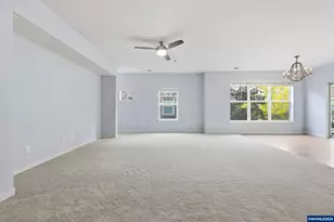 674 NE Newstead Ln, Hillsboro, OR 97006 - Photo 7