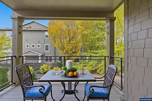 674 NE Newstead Ln, Hillsboro, OR 97006 - Photo 19