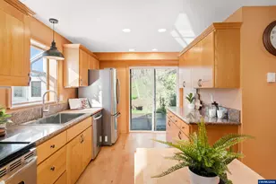 9275 SE Terrace View Ct, Amity, OR 97101 - Photo 5