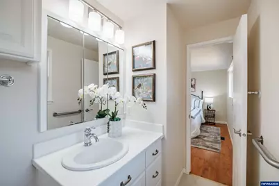 2040 NW 23rd St, Corvallis, OR 97330 - Photo 31