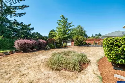 2040 NW 23rd St, Corvallis, OR 97330 - Photo 47