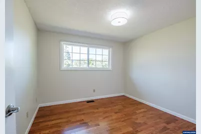 2040 NW 23rd St, Corvallis, OR 97330 - Photo 33