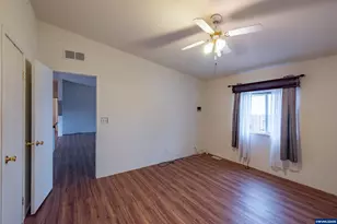 126 Lyons Ct SW, Albany, OR 97322 - Photo 13