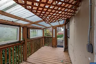 126 Lyons Ct SW, Albany, OR 97322 - Photo 21