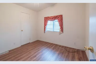 126 Lyons Ct SW, Albany, OR 97322 - Photo 19