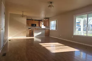 183 E Dodge St, Lebanon, OR 97355 - Photo 7