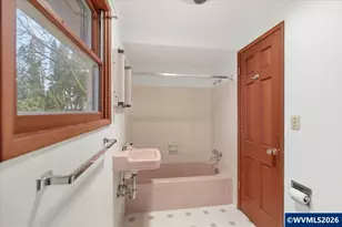 1320 Arrow St NW, Salem, OR 97304 - Photo 17