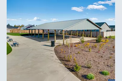 2219 Sawtelle Dr, Woodburn, OR 97071 - Photo 35