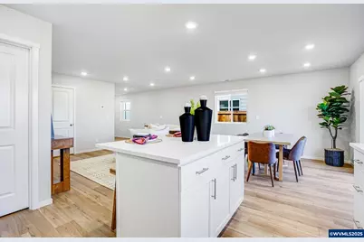 2219 Sawtelle Dr, Woodburn, OR 97071 - Photo 11