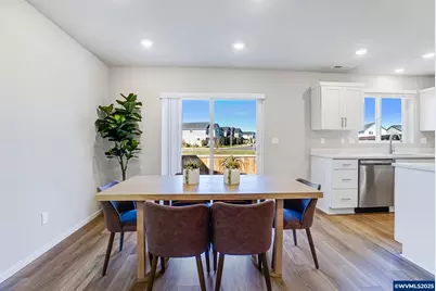 2219 Sawtelle Dr, Woodburn, OR 97071 - Photo 13