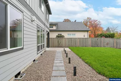 1123 SW Sylvia St, Corvallis, OR 97333 - Photo 47