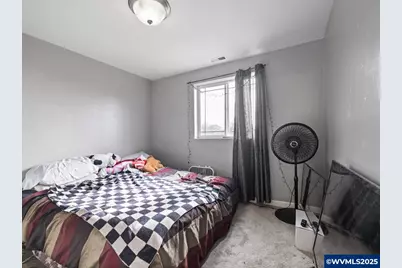 733 Walker Rd, Lebanon, OR 97355 - Photo 13