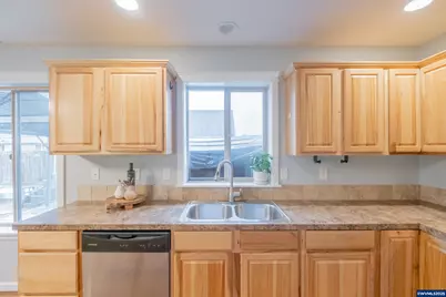 3462 Bald Eagle Dr, Lebanon, OR 97355 - Photo 17