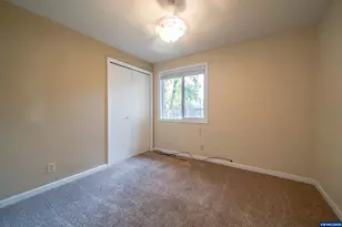 4555 Swallow Ct NE, Salem, OR 97301 - Photo 13