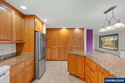 997 Julie St N, Keizer, OR 97303 - Photo 9