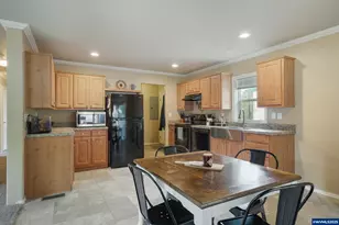 176 W Main St, Alsea, OR 97324 - Photo 3