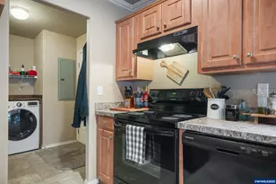 176 W Main St, Alsea, OR 97324 - Photo 5