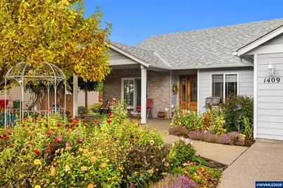 1409 Crestview Dr, Silverton, OR 97381 - Photo 1