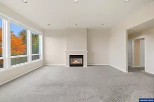 1409 Crestview Dr, Silverton, OR 97381 - Photo 9