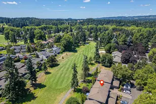 32082 SW Charbonneau Dr, Wilsonville, OR 97070 - Photo 3