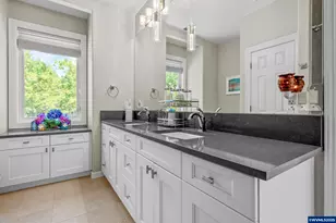 32082 SW Charbonneau Dr, Wilsonville, OR 97070 - Photo 25