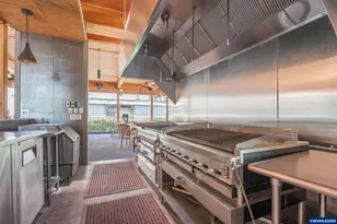 32082 SW Charbonneau Dr, Wilsonville, OR 97070 - Photo 37