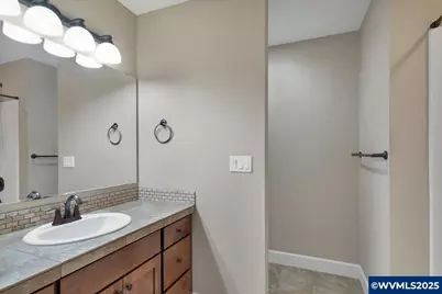 230 SW Wyatt St, Dallas, OR 97338 - Photo 25