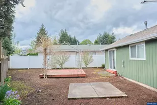 1202 Leo St NE, Keizer, OR 97303 - Photo 33
