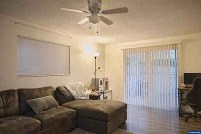 1202 Leo St NE, Keizer, OR 97303 - Photo 3