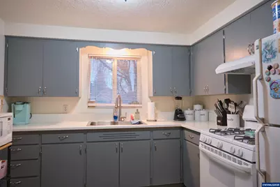 1202 Leo St NE, Keizer, OR 97303 - Photo 11
