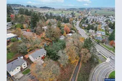 3047 Wallace Rd NW, Salem, OR 97304 - Photo 3