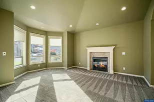 2049 Limestone Ave SE, Salem, OR 97306 - Photo 7