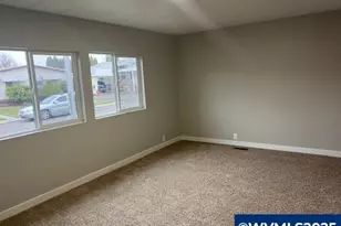 5422 Portland Rd NE, Salem, OR 97305 - Photo 13