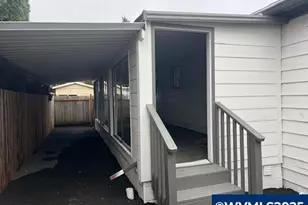5422 Portland Rd NE, Salem, OR 97305 - Photo 15