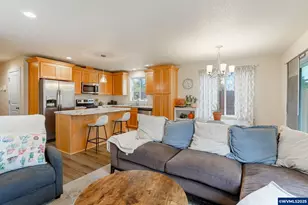 3902 Hawthorne Ave NE, Salem, OR 97301 - Photo 7