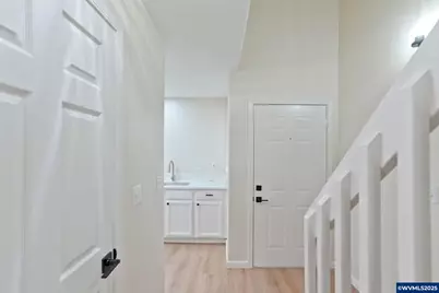 108 NE Powderhorn Dr, Corvallis, OR 97330 - Photo 3