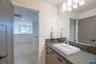 1124 SW Sylvia St, Corvallis, OR 97333 - Photo 23