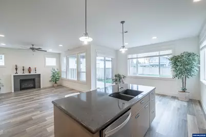 1124 SW Sylvia St, Corvallis, OR 97333 - Photo 7