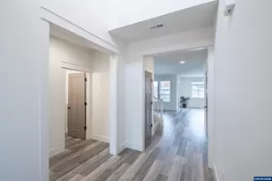 1124 SW Sylvia St, Corvallis, OR 97333 - Photo 13