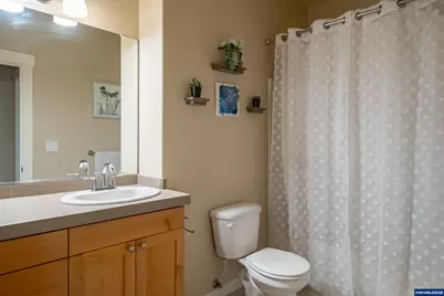 21022 Jenny Marie Ln NE, Aurora, OR 97002 - Photo 9