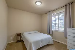 21022 Jennymarie Ln NE, Aurora, OR 97002 - Photo 5