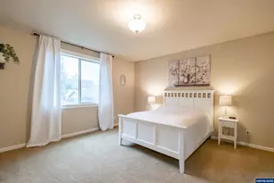 21022 Jennymarie Ln NE, Aurora, OR 97002 - Photo 11