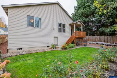 21022 Jenny Marie Ln NE, Aurora, OR 97002 - Photo 37