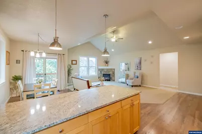 21022 Jenny Marie Ln NE, Aurora, OR 97002 - Photo 27