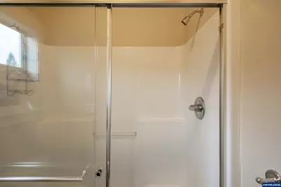 21022 Jenny Marie Ln NE, Aurora, OR 97002 - Photo 17