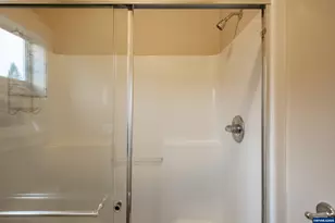 21022 Jennymarie Ln NE, Aurora, OR 97002 - Photo 17