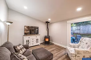 5037 Summerfield Dr SE, Salem, OR 97306 - Photo 5